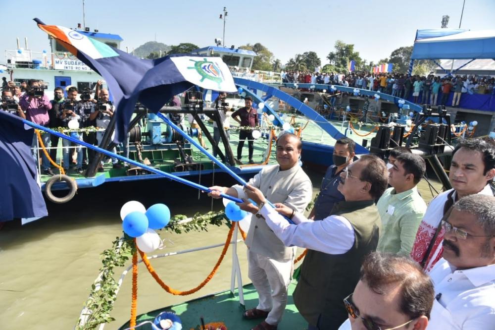 The Weekend Leader - To ensure safety, Assam CM flags off 4 World Bank-funded catamaran vessels